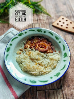 Foto resep Nasi Telur Ceplok Bawang Putih