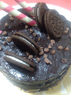 ચોકલેટ કેક (Chocolate Cake Recipe In Gujarati) રેસીપી મુખ્ય ફોટો