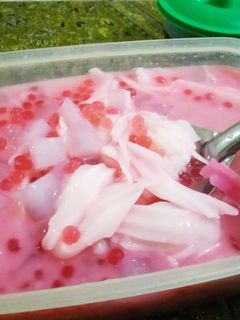 Foto resep Es Campur Merah Muda