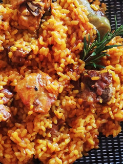 Una foto de Paella Campera