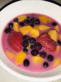 Ensalada de frutas en conserva con coco