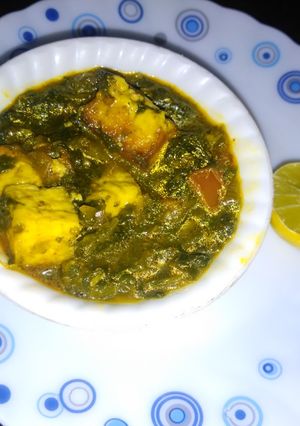 पालक पनीर (Palak Paneer Recipe in Hindi) रेसिपी मुख्य फोटो