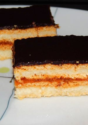Mézes grízes szelet recept fotója