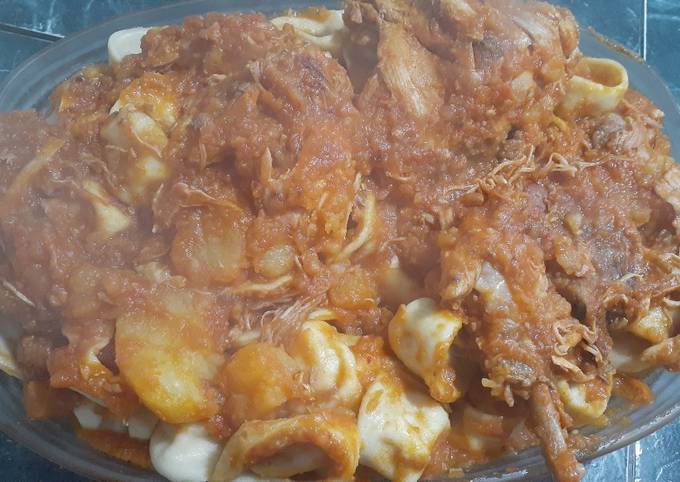 Capeletis de jamón, queso y ricota con estofado de pollo.? Receta de karii  beniitez- Cookpad