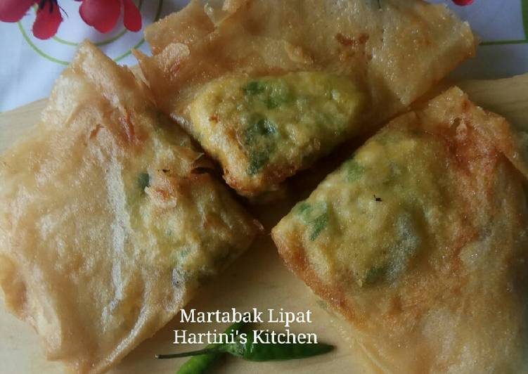 243. Martabak lipat