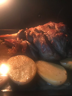 Una foto de Pierna trasera cordero 😋