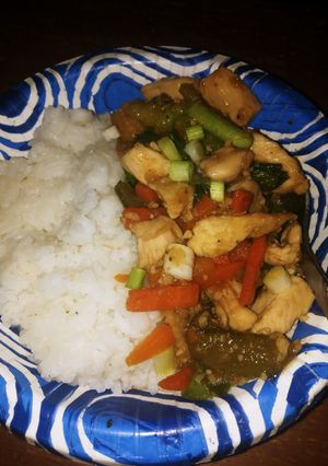 A picture of Garlic Ginger Chicken Stir Fry.