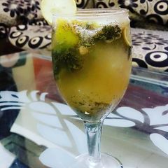 A picture of Aam Rass Mojito.
