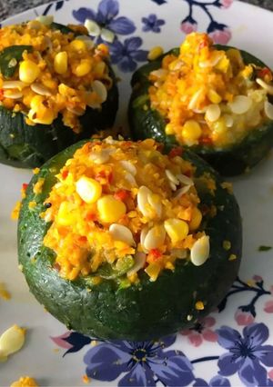 Una foto de Zapallitos rellenos de verduras