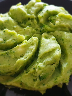 Una foto de Puré de brócoli