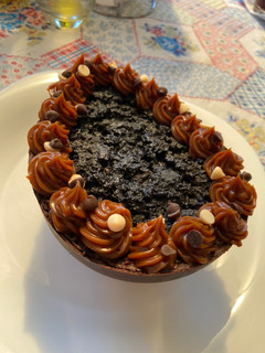 Una foto de Huevo de Pascua relleno-Oreo