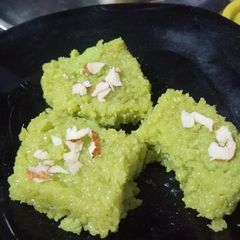 A picture of Coconut Barfi.