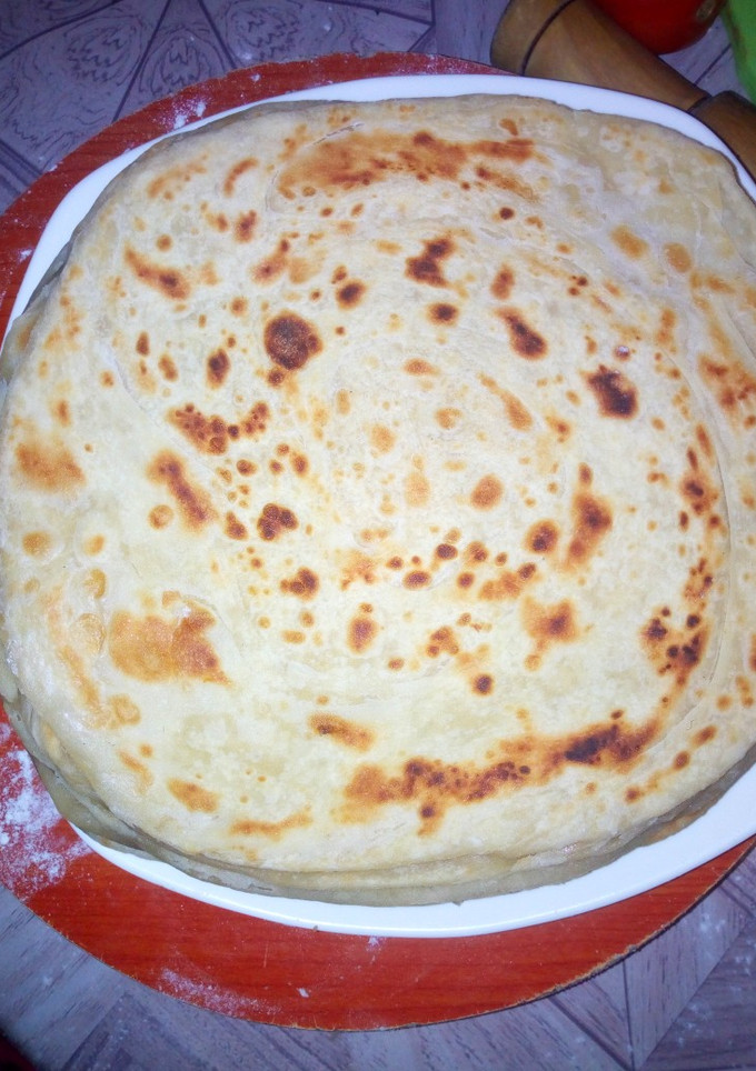 A picture of Soft layered chapatis.