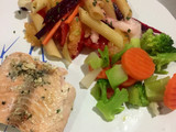 Salmón con ensalada y verduritas