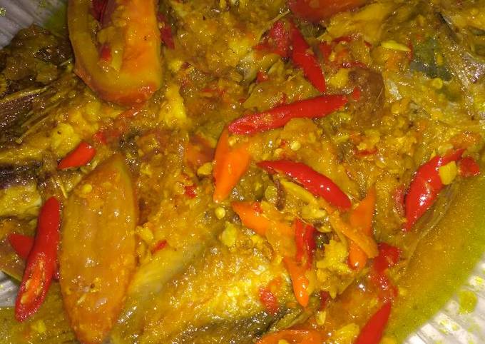 Resep Ikan mas bumbu kuning Anti Gagal