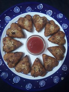 पोटैटो कटलेट (Potato cutlet recipe in hindi) रेसिपी मुख्य फोटो