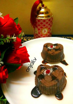 A picture of Wholewheat chocolate coconut Muffins.