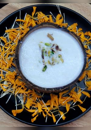 ટેન્ડર કોકોનટ પાયસમ (Tender Coconut Payasam Recipe in Gujarati) રેસીપી મુખ્ય ફોટો