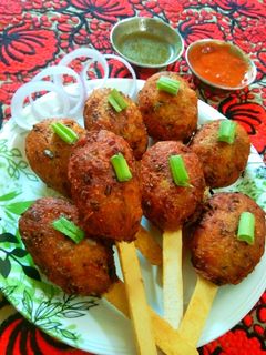 वेज लॉलीपॉप बचे हुए चावल से (Veg lollipop bache hue chawal se recipe in Hindi) रेसिपी मुख्य फोटो