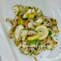 A picture of Avocado tuna salad.