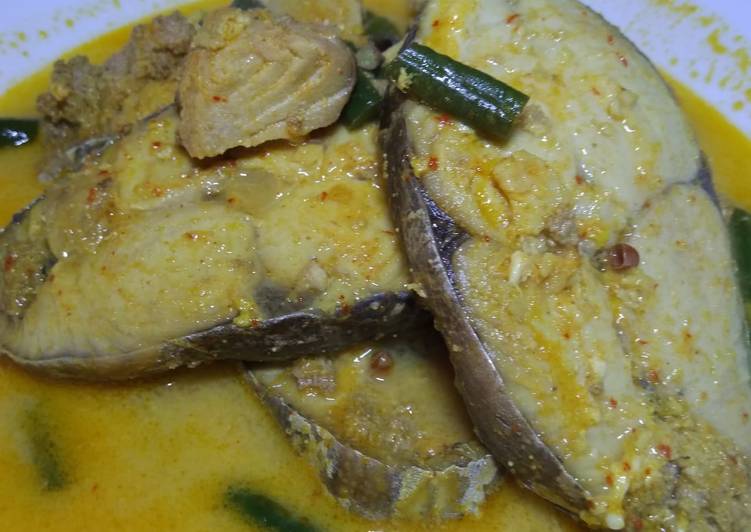 Ikan tenggiri kuah kuning