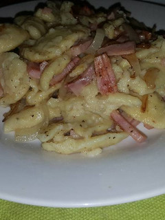 Una foto de Pasta casera con cebolla pochada