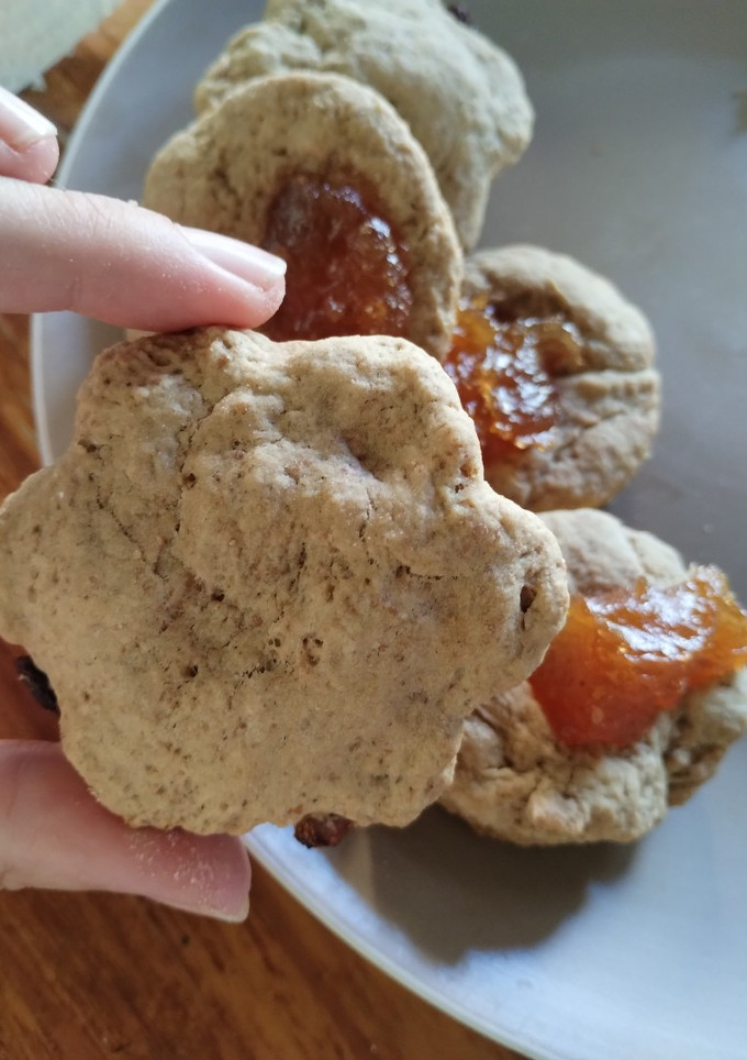 Una foto de Cookies vainilla y chips (sin huevo)