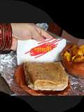 ত্রিকোণ পরোটা আর নারকেল দিয়ে আলু কুমড়োর তরকারী