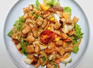 Foto resep Salad Lettuce Telur dan Roti
