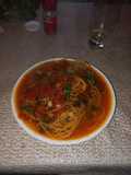 Fideos con salsa de tomate en una sola olla