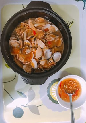 Hình của món Nghêu hấp thái.