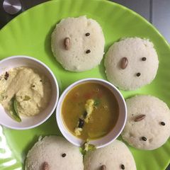 Idli A picture of Idli.