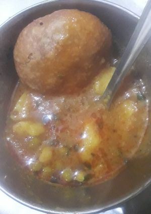 खस्ता कचौड़ी(khasta kachodib recipe in Hindi) रेसिपी मुख्य फोटो