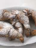 Cornetti di sfoglia alla nutella