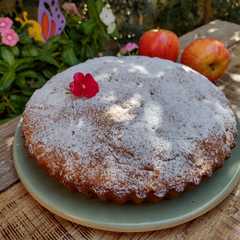 Una foto de Torta húmeda de avena y manzanas🍏🍎