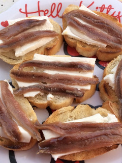 Una foto de Tostas de anchoas de Esperanza 👸🏼