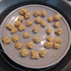 A picture of Chicken sweet potato tiny meatballs for babies (finger food).