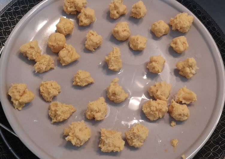 Chicken sweet potato tiny meatballs for babies (finger food)