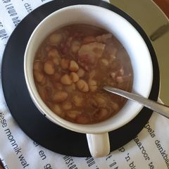 A picture of Lappies boontjie soup.