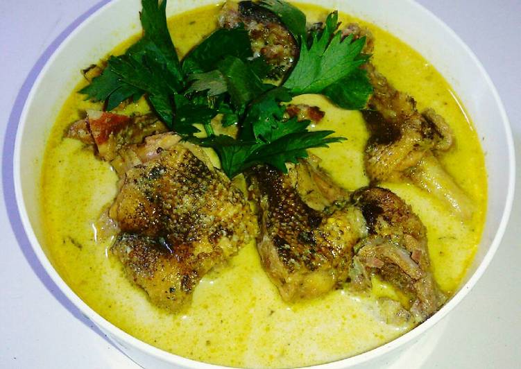 Langkah Mudah Menyiapkan Opor Bebek Bumbu Kuning Lezat Sekali