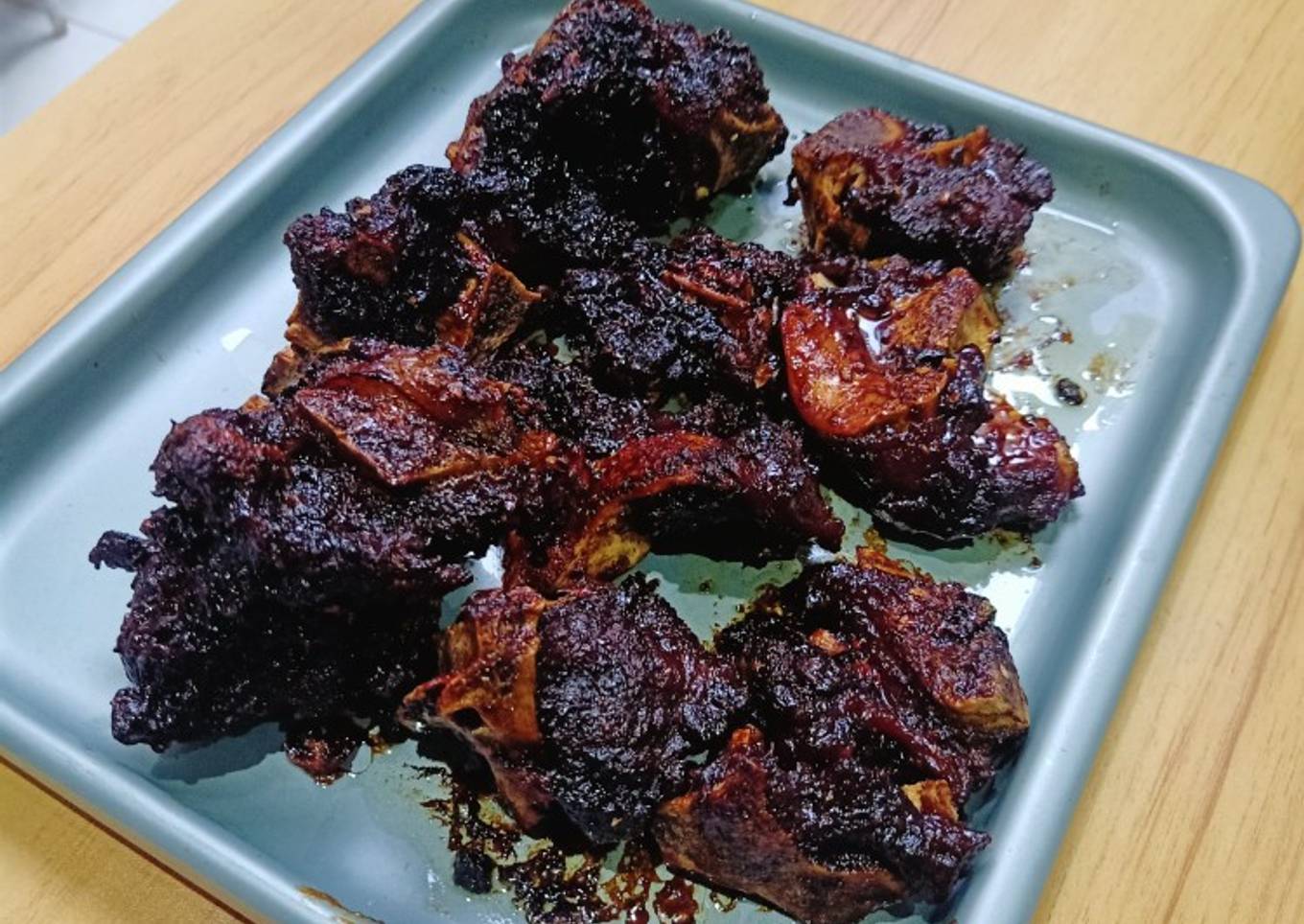 001. Iga panggang madu