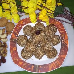 A picture of Mix Dry Fruit Ladoo Sugar free.
