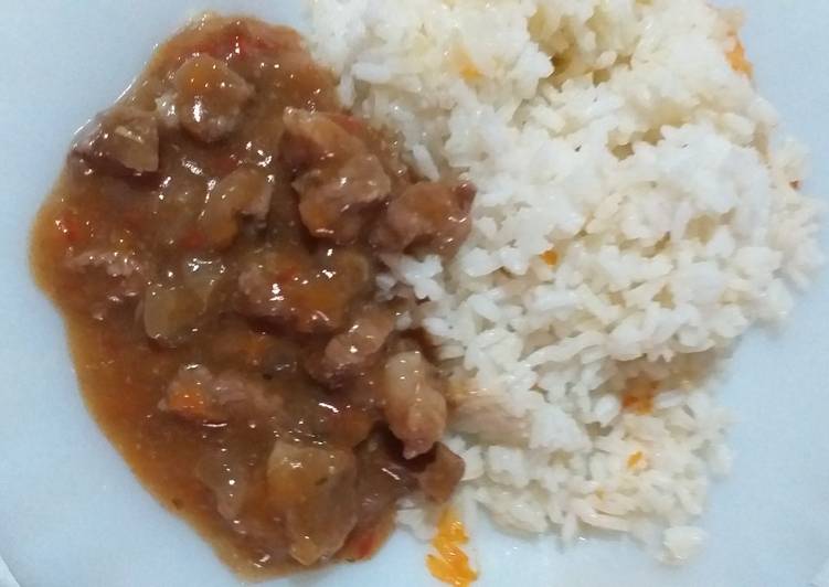 Arroz con carne al jugo