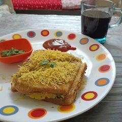 A picture of Masala Sandwich.