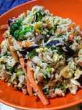 Chow fan de pollo y verduras