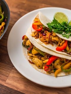 Csirke fajitas recept fotója