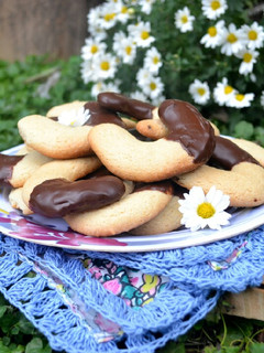 Una foto de Galletitas de vainilla y chocolate💜