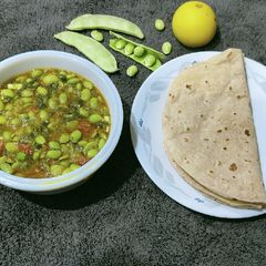 A picture of Broad Bean Seed Dal.