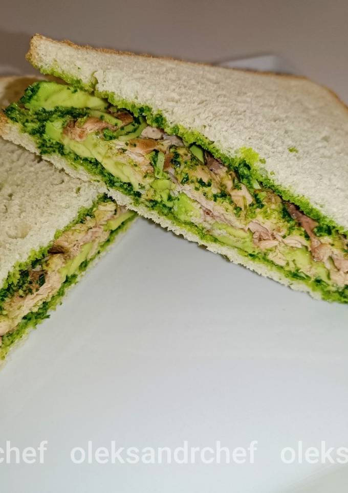 Сендвіч з сардиною та авокадо 🥑