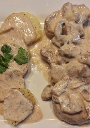 Una foto de Filete de cerdo con champiñones 🐖